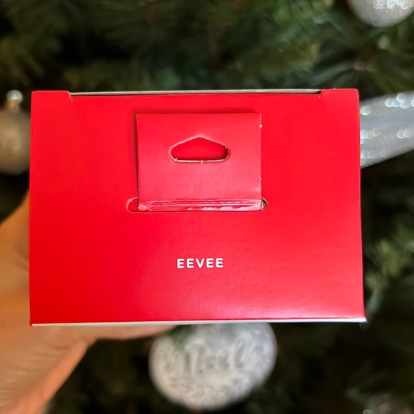 Pokémon Eevee Christmas Ornament Nice addition for a Collector Hallmark - Picture 4 of 6